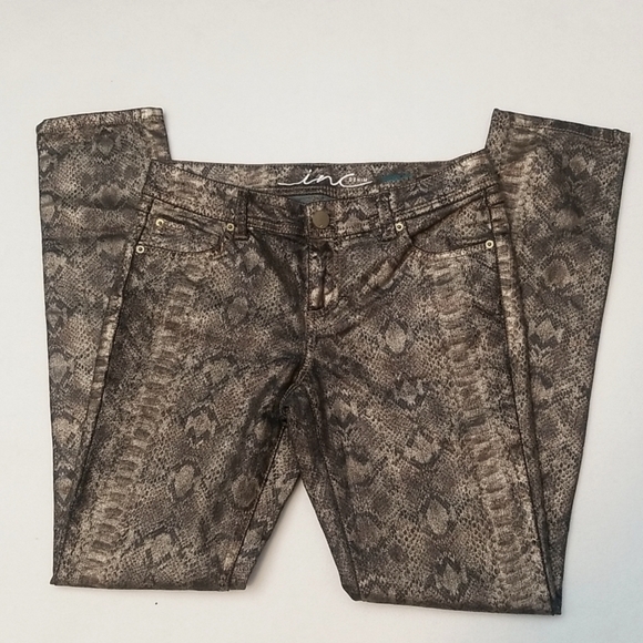 *LAST CHANCE ITEM!* INC Metallic Snakeskin Skinny Jeans - Picture 2 of 6